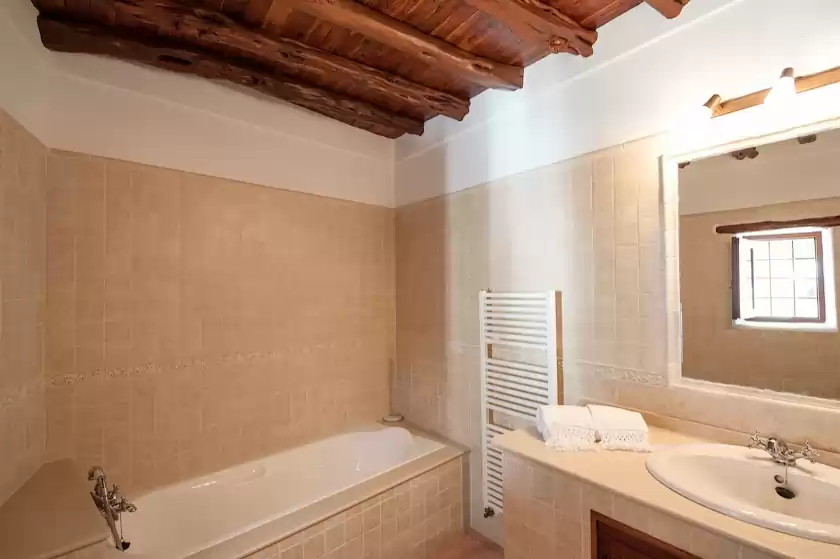 Holiday rentals in Can blaia, Sant Llorenç de Balàfia