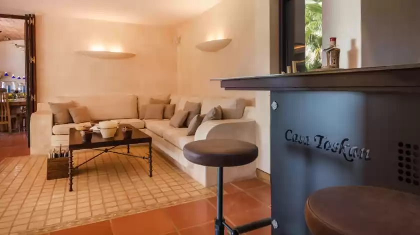 Holiday rentals in Villa tuscany, Jesús