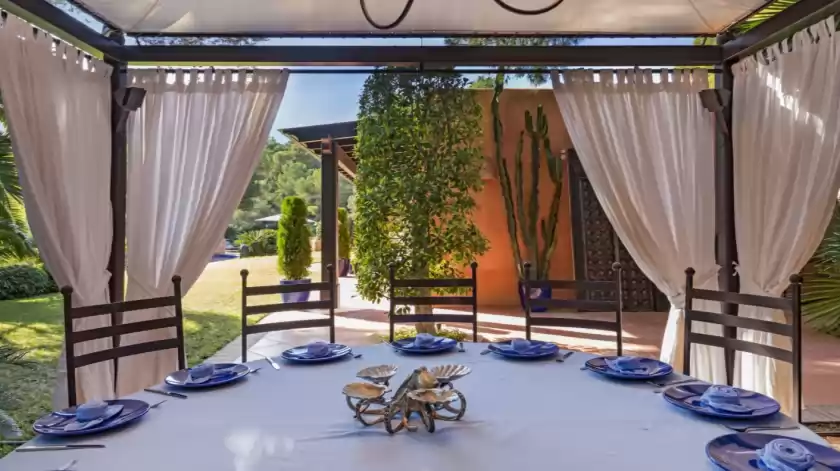 Holiday rentals in Villa tuscany, Jesús