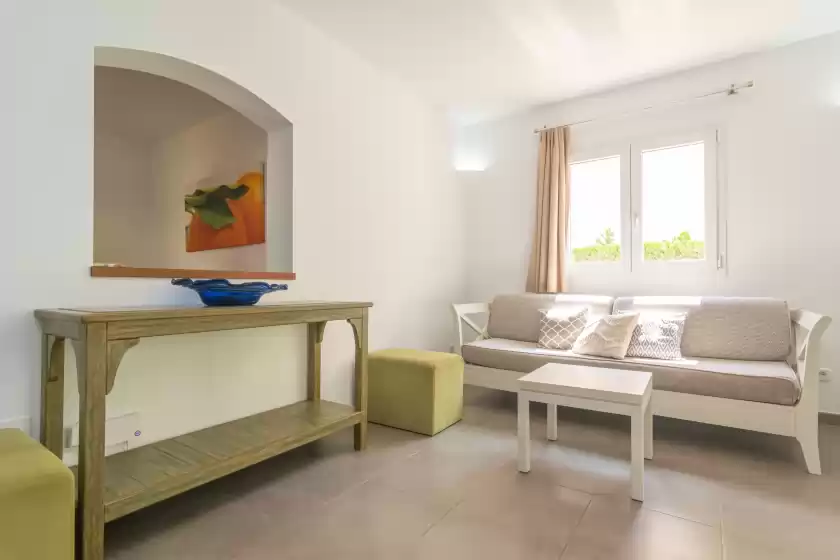 Holiday rentals in Villa blanca, Cala Ferrera