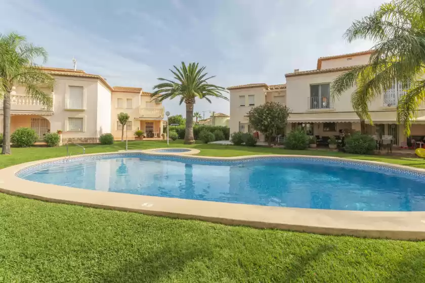 Holiday rentals in Mila, Dénia