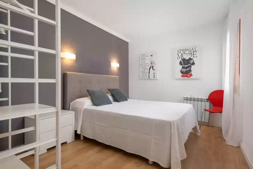 Holiday rentals in Antic 302, s'Illot