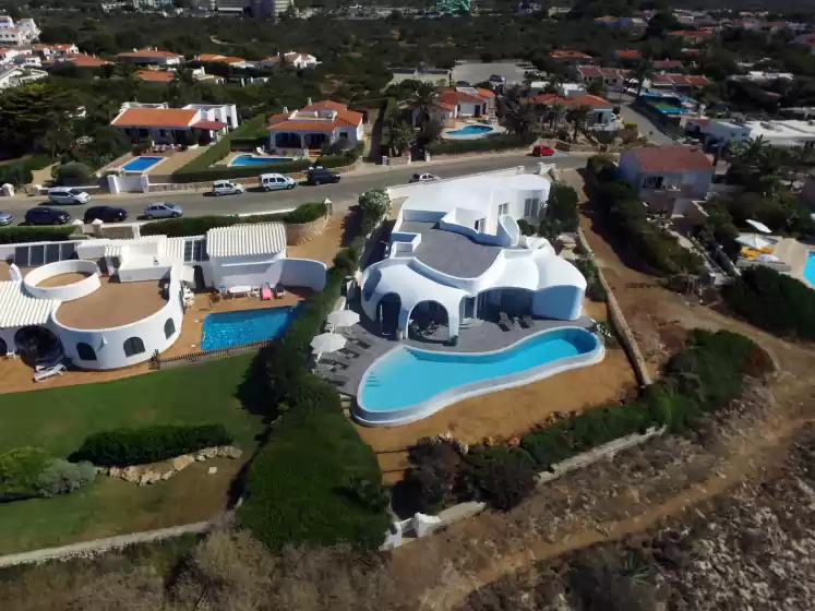 Holiday rentals in Villa gaudina, Sant Lluís