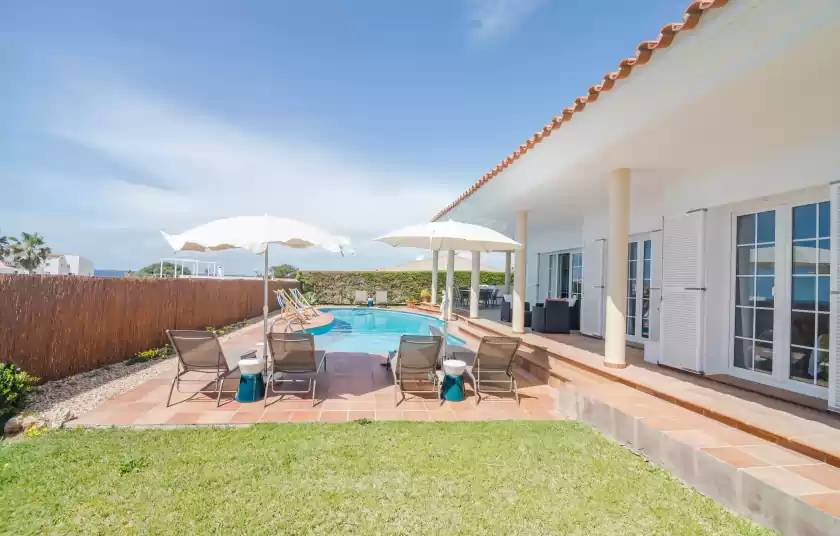 Holiday rentals in Villa maricel, Sant Lluís