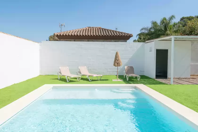 Holiday rentals in Islas marquesas i, Chiclana de la Frontera