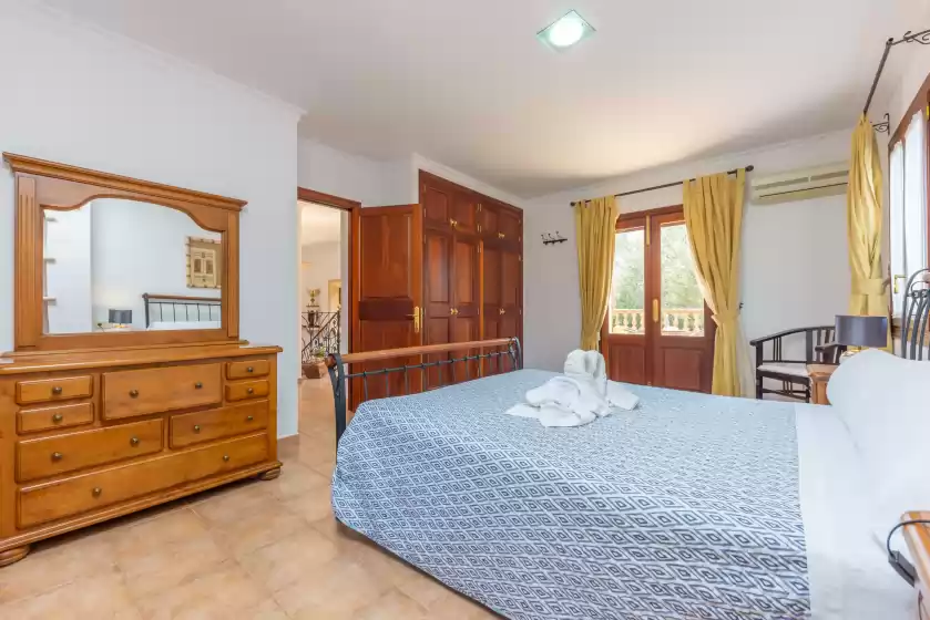 Holiday rentals in Pleta de son monjo, Maria de la Salut