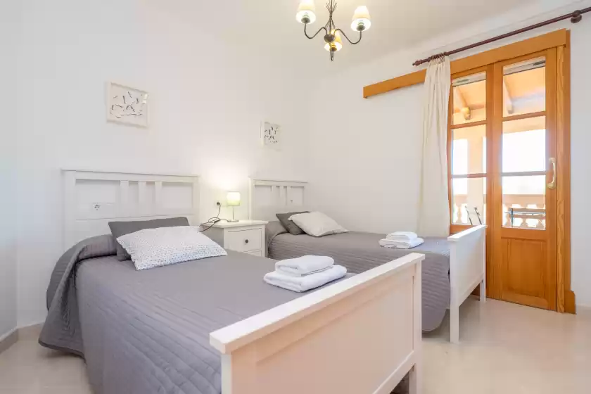 Holiday rentals in Els xiprers, Porreres