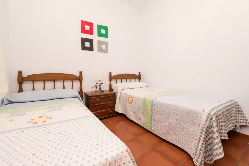 Holiday rentals in Villa pinares, Chiclana de la Frontera