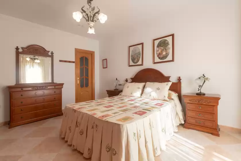 Holiday rentals in El descanso, Mijas