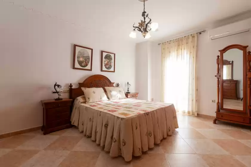 Holiday rentals in El descanso, Mijas