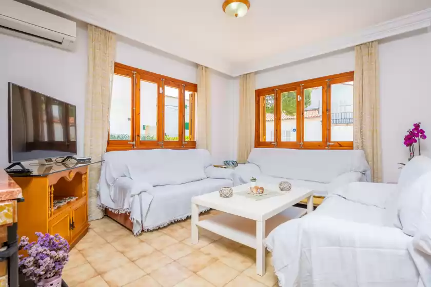 Holiday rentals in Ca na clara (villa pascual), Pollença