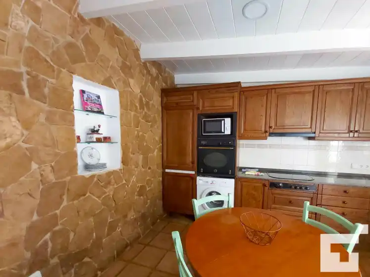 Holiday rentals in Bungalow la merced 34g - grupo turis, Calp