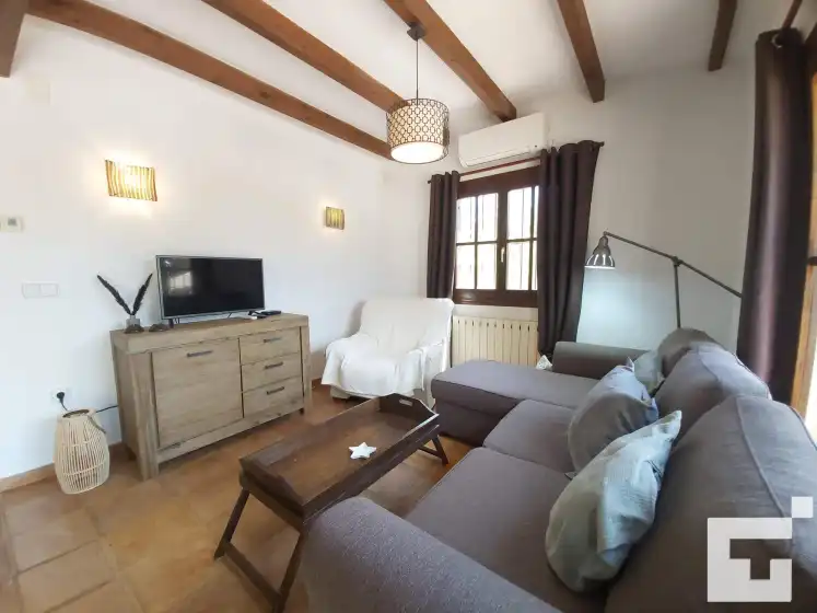 Holiday rentals in Bungalow la merced 34g - grupo turis, Calp