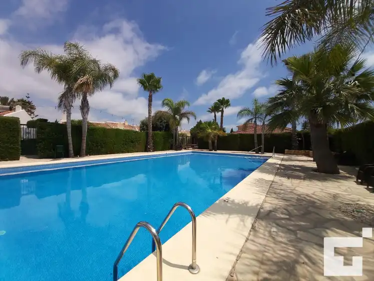 Holiday rentals in Bungalow la merced 34g - grupo turis, Calp