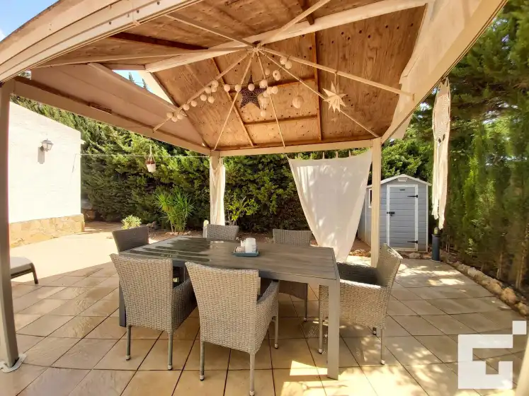 Holiday rentals in Bungalow la merced 34g - grupo turis, Calp