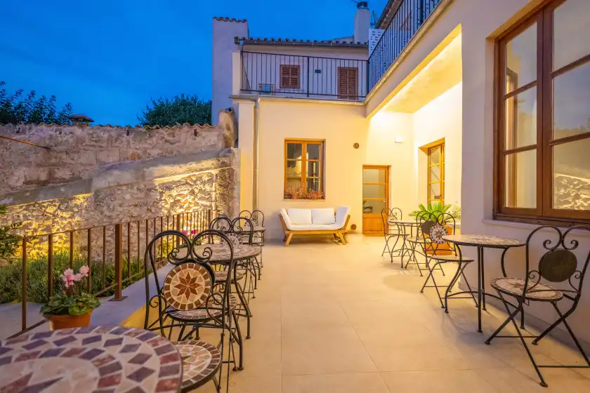 Holiday rentals in Cas català, Sineu