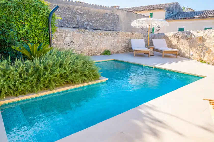 Holiday rentals in Cas català, Sineu