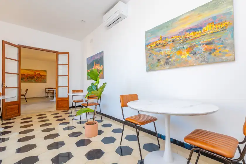 Holiday rentals in Cas català, Sineu