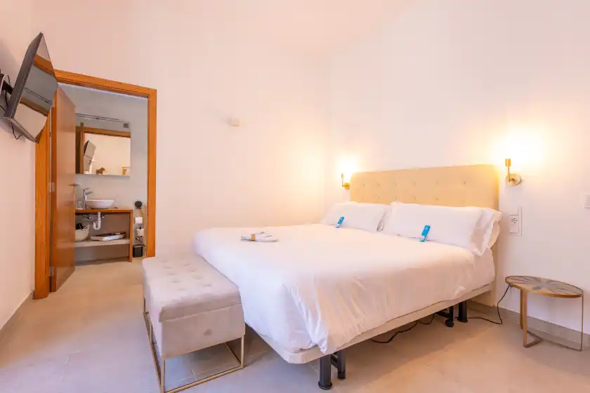 Holiday rentals in Cas català, Sineu