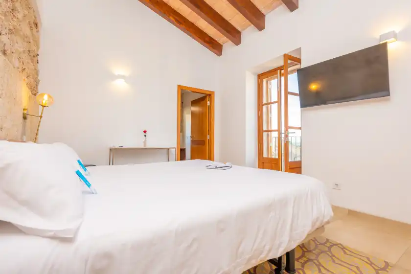 Holiday rentals in Cas català, Sineu