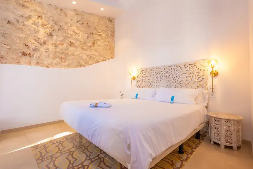 Holiday rentals in Cas català, Sineu