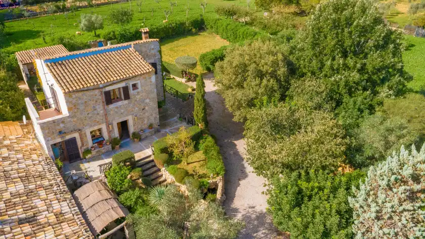 Holiday rentals in Sa sort llarga, Moscari