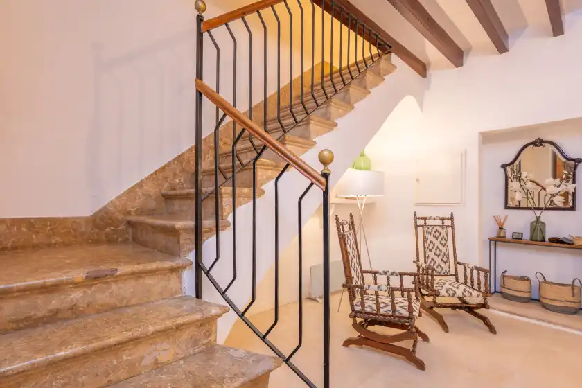 Holiday rentals in Can serp, Alaró