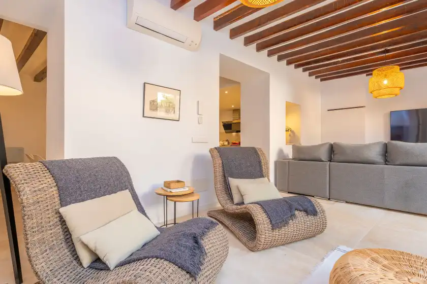 Holiday rentals in Can serp, Alaró