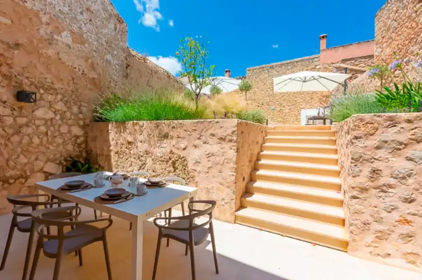 Holiday rentals in Can serp, Alaró