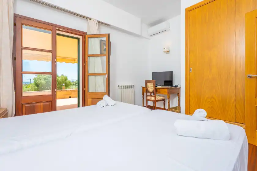 Holiday rentals in Imagine villa, Palma