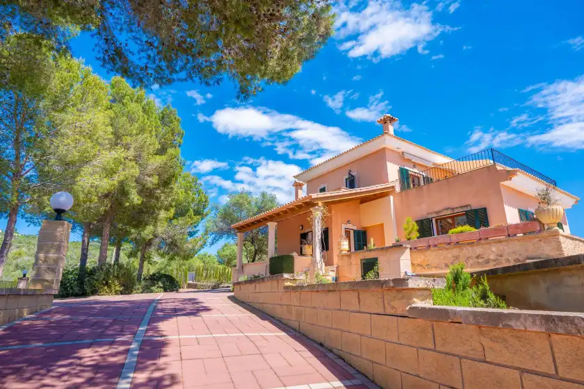 Holiday rentals in Imagine villa, Palma