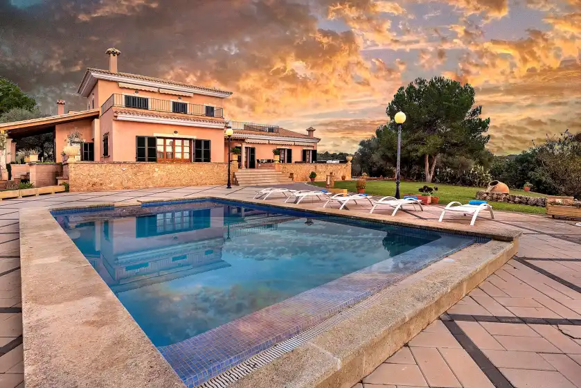 Holiday rentals in Imagine villa, Palma