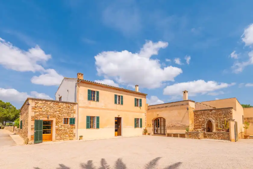 Holiday rentals in Son rossinyol nou, Campos