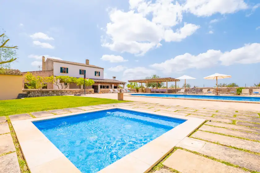 Holiday rentals in Son rossinyol nou, Campos