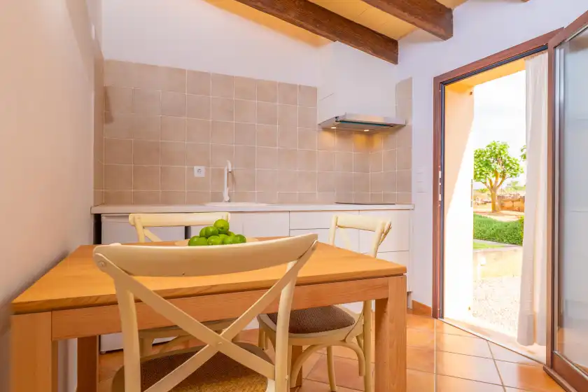 Holiday rentals in Son rossinyol nou, Campos