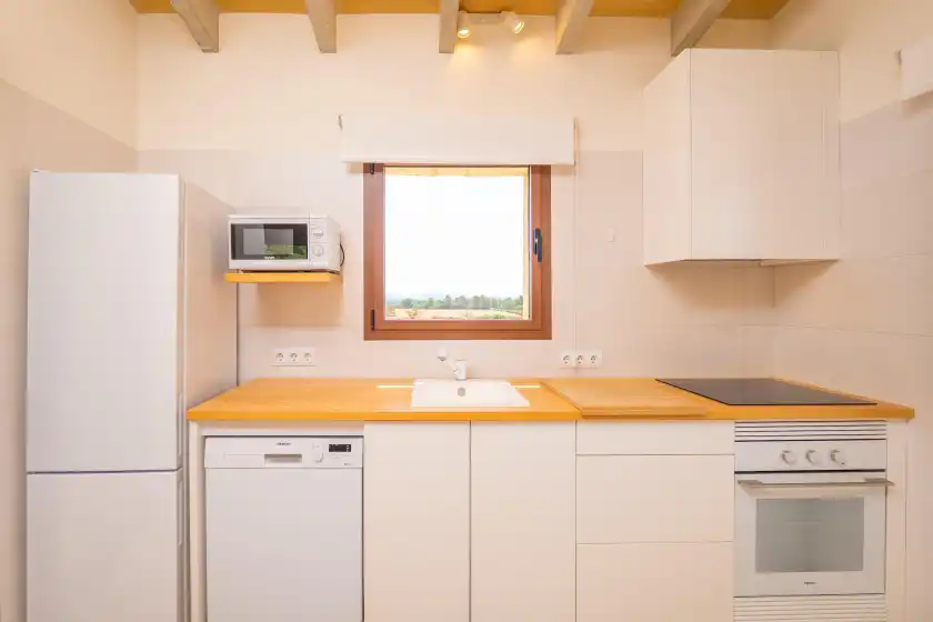 Holiday rentals in Son rossinyol nou (ses figueretes), Campos