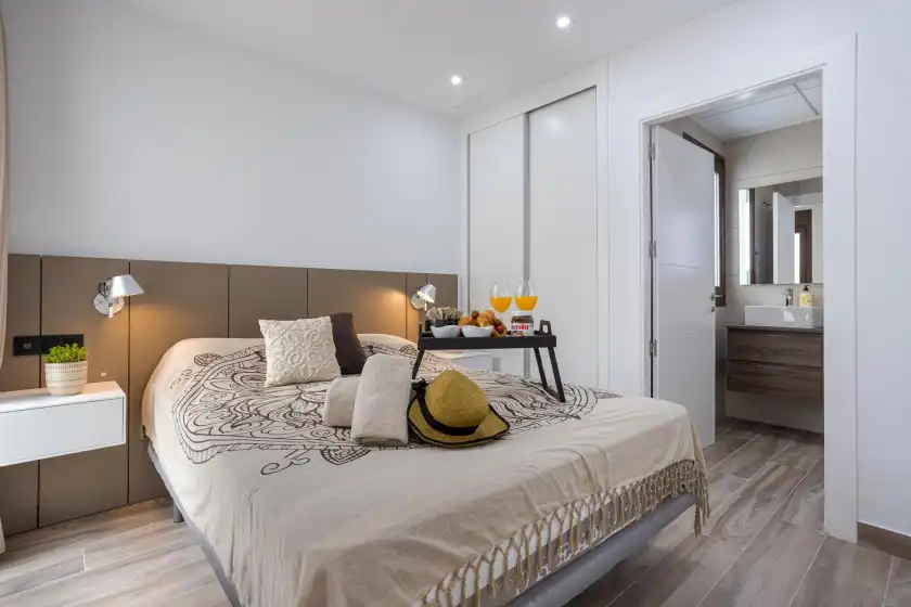 Ferienhaus auf Laguna beach villa veintidos, San Miguel de Salinas