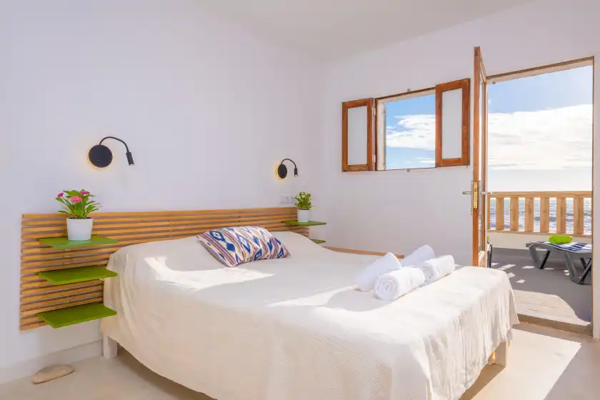 Holiday rentals in Murters 76, ses Covetes