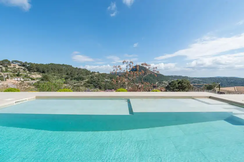 Holiday rentals in Can cabellut, Galilea