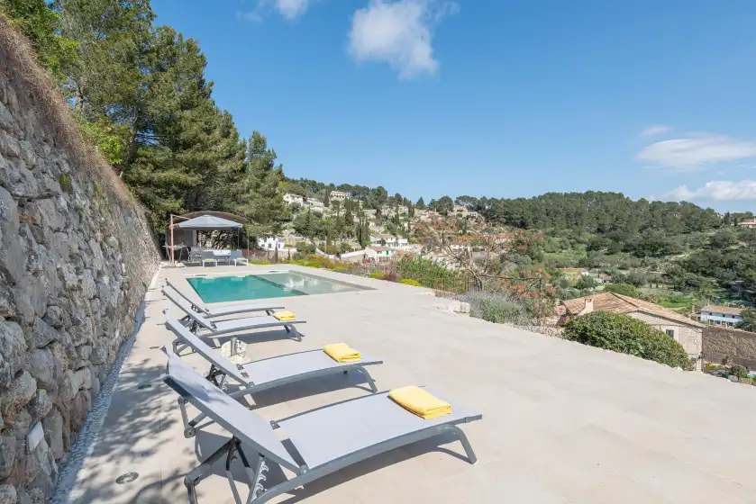 Holiday rentals in Can cabellut, Galilea