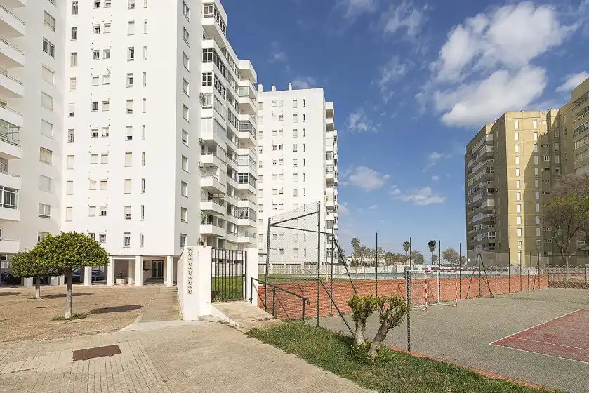 Holiday rentals in Valdelagrana beach, Valdelagrana