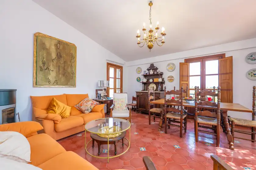 Holiday rentals in Son corcó, Consell
