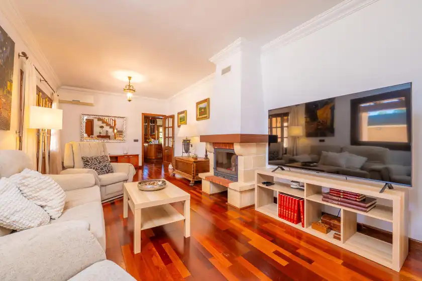 Holiday rentals in Marina blau, Llucmajor