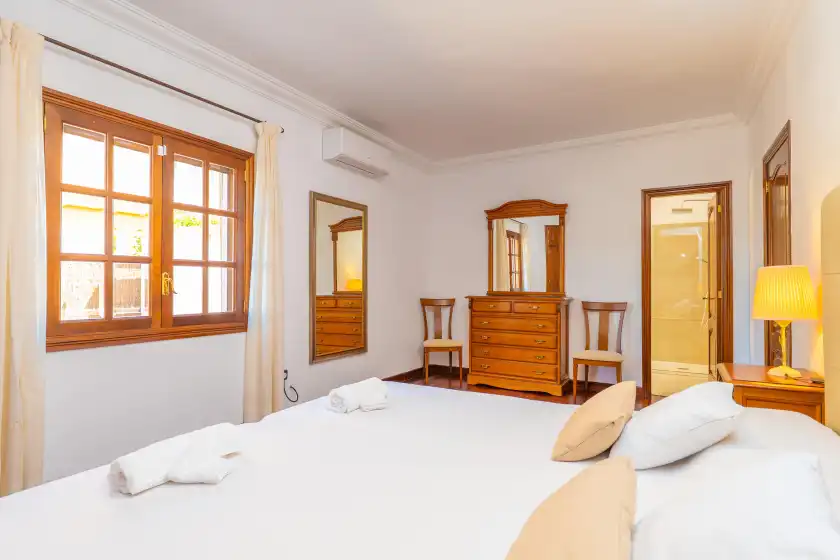 Holiday rentals in Marina blau, Llucmajor
