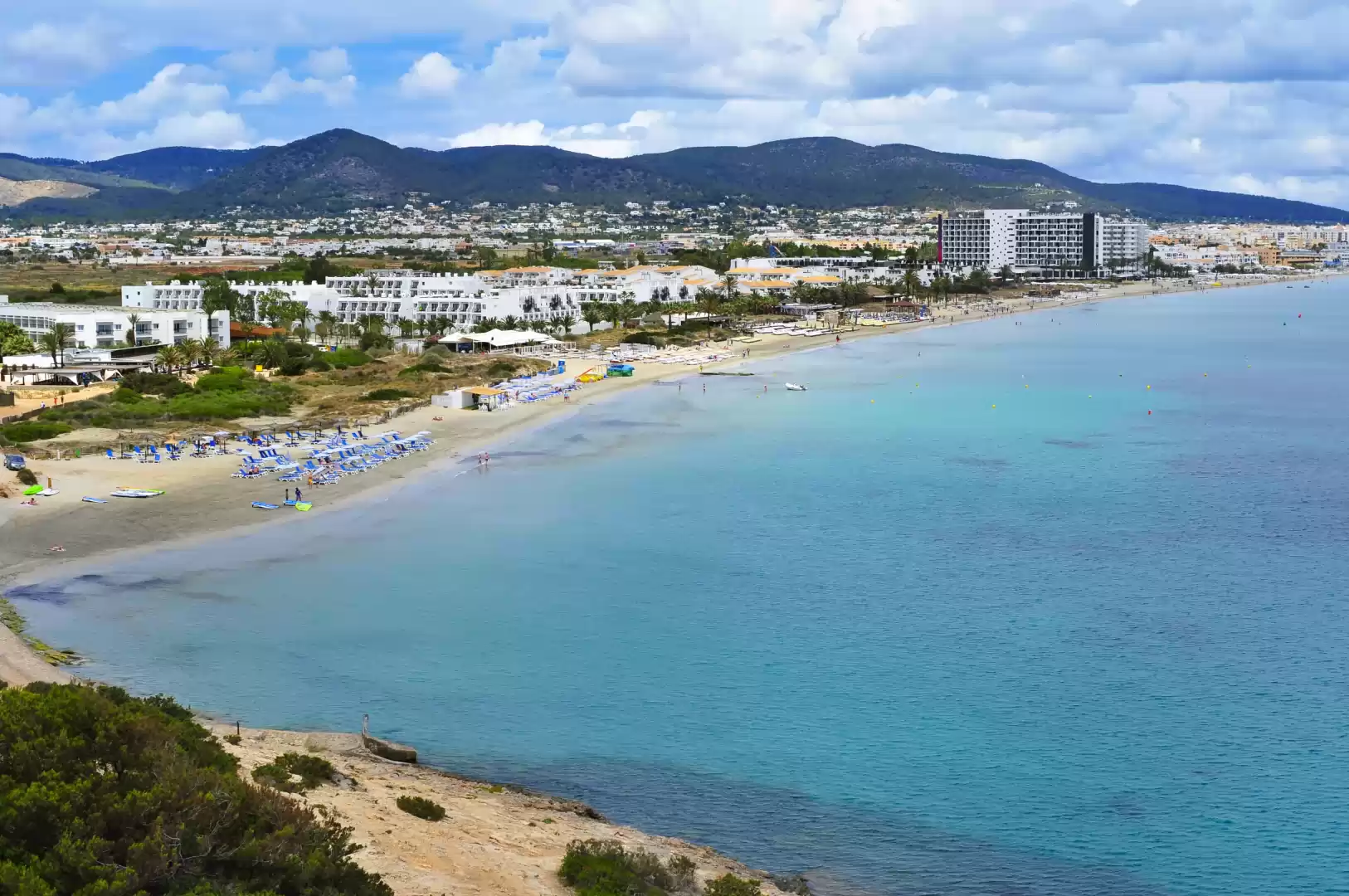 Platja d'en Bossa, Ibiza