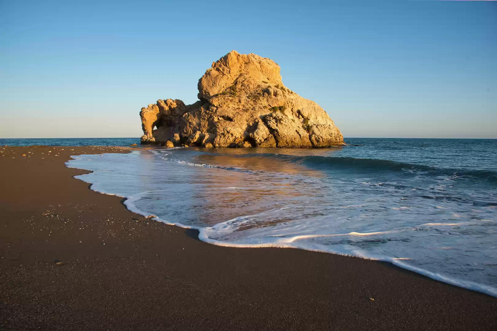 Playa Peñón del Cuervo, Málaga