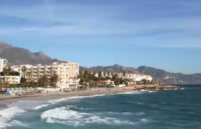 Holiday rentals in Playa La Torrecilla, Nerja
